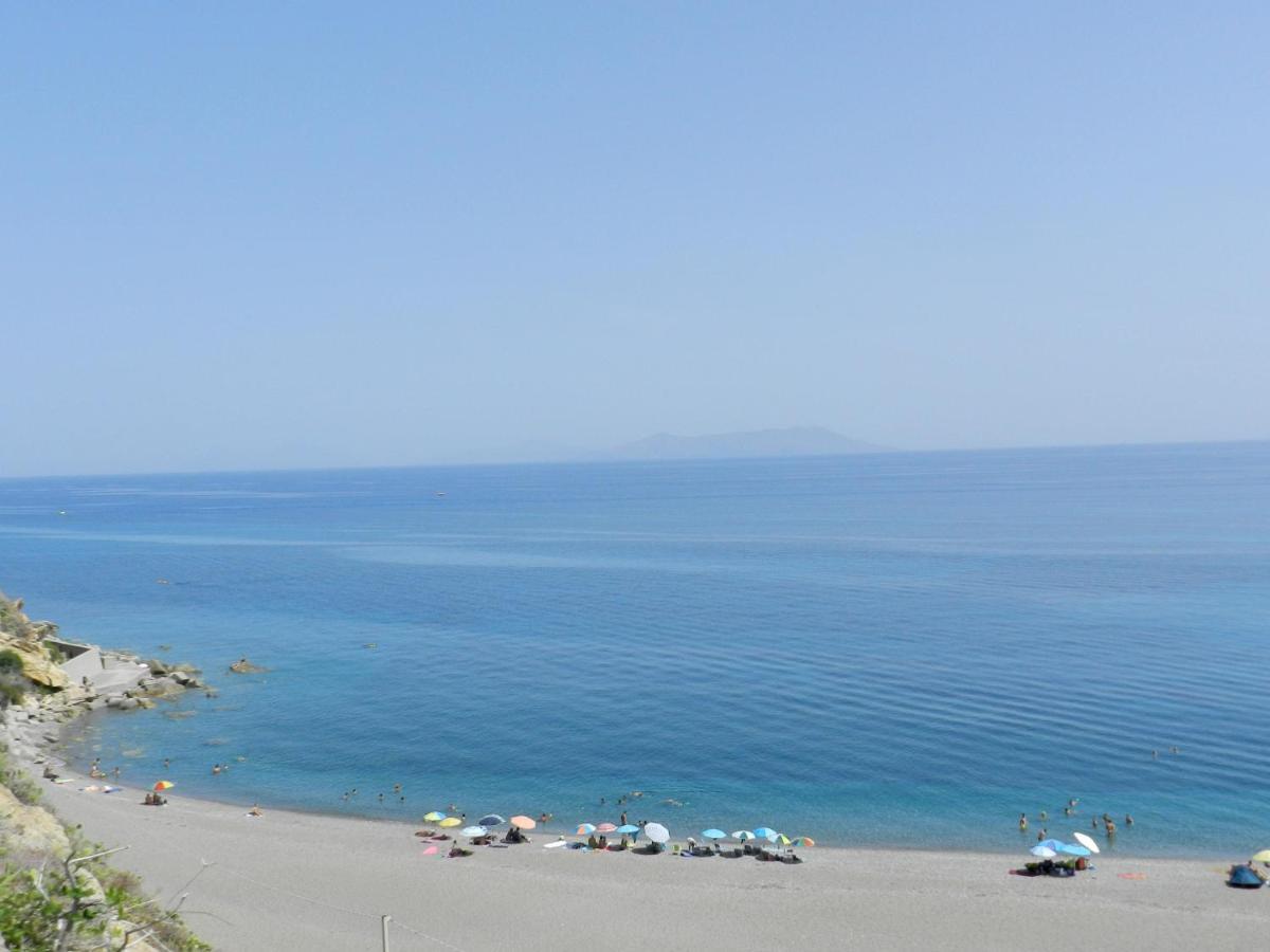 Apartment In Patti Marina: A Step Away From The Sea And From The Center! Exterior foto
